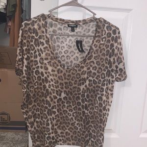 Express short sleeve leopard top